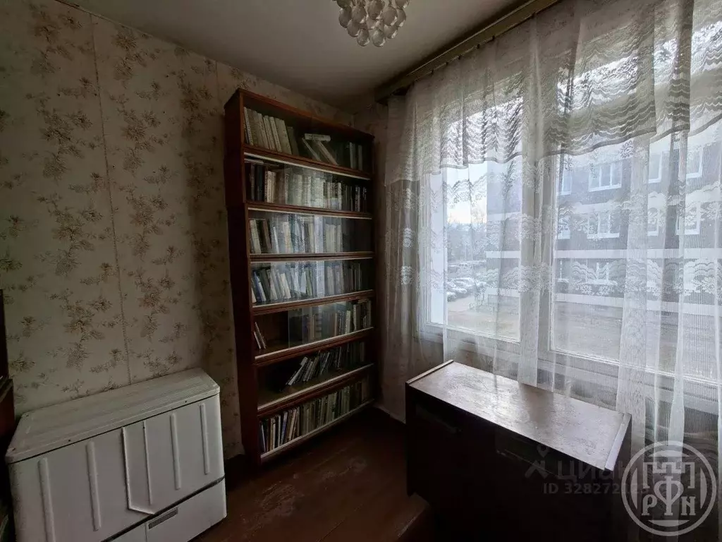 3-к кв. Санкт-Петербург, Санкт-Петербург, Ломоносов Профсоюзная ул., ... - Фото 2