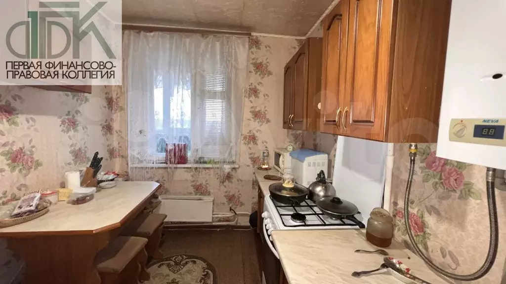 3-к. квартира, 60 м, 3/3 эт. - Фото 1