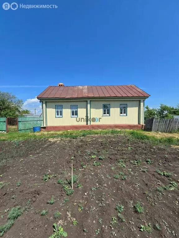 Дом в село Байряка, улица 1 Мая (42 м) - Фото 1