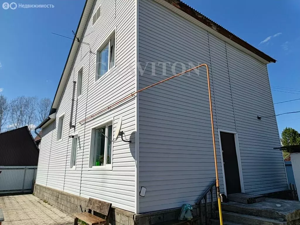 Дом в село Майма, улица Гидростроителей (180 м) - Фото 1