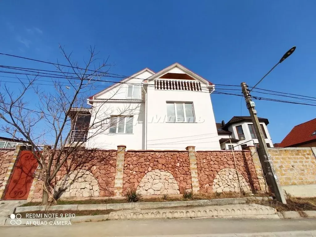 Дом в Крым, Симферополь ул. Хайри Эмир-Заде, 4 (200 м) - Фото 2