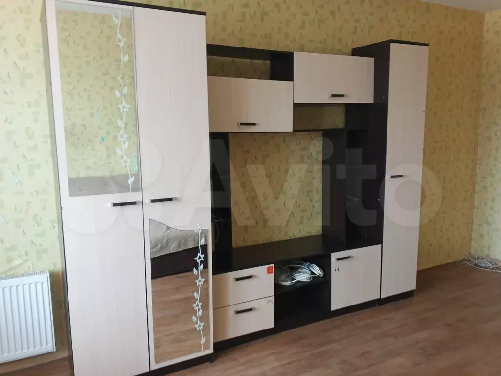 1-к. квартира, 43 м, 1/10 эт. - Фото 1