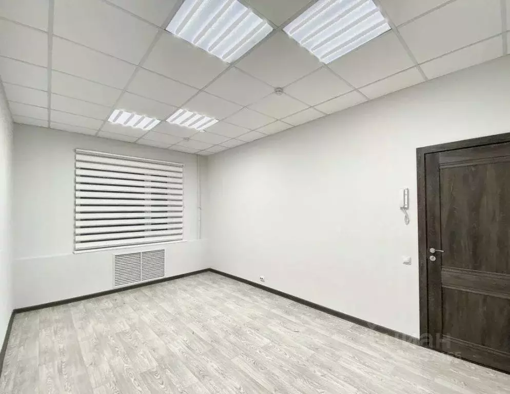 Офис в Татарстан, Казань ул. Лушникова, 8 (35 м) - Фото 0