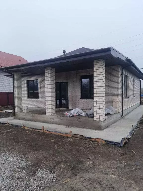 Дом в Белгородская область, Старооскольский городской округ, с. ... - Фото 2