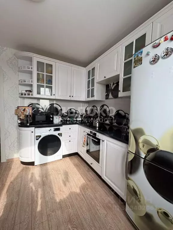 3-к кв. Пермский край, Березники Усольский-2 мкр, ул. Строителей, 8 ... - Фото 1