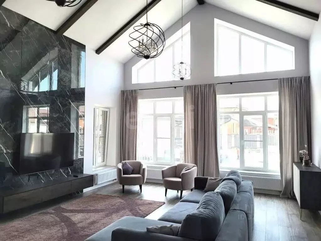 Дом в Брянская область, Брянский район, Отрадненское с/пос, с. ... - Фото 1