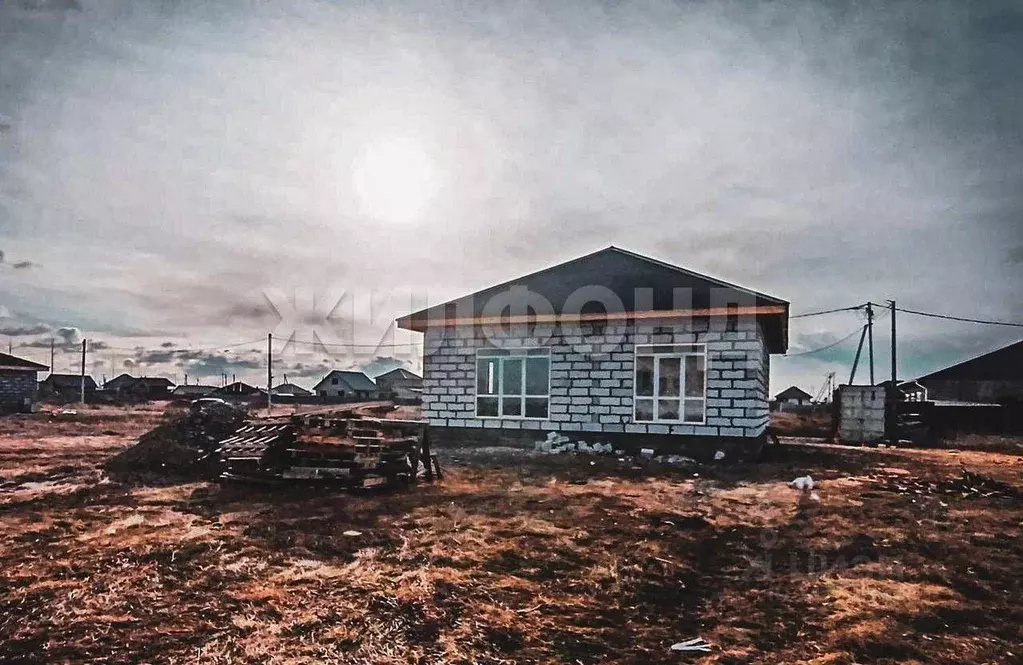 Дом в Хакасия, Усть-Абаканский район, пос. Тепличный ул. Луговая (110 ... - Фото 2