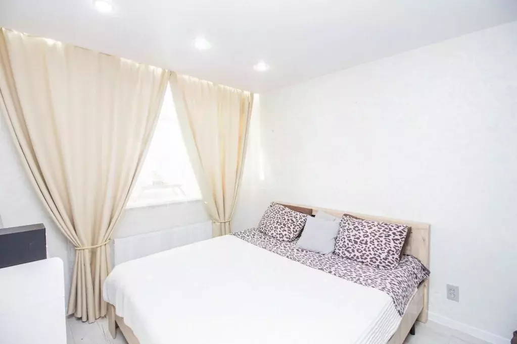 3-к кв. Тюменская область, Тюмень ул. Первооткрывателей, 10 (56.6 м) - Фото 1