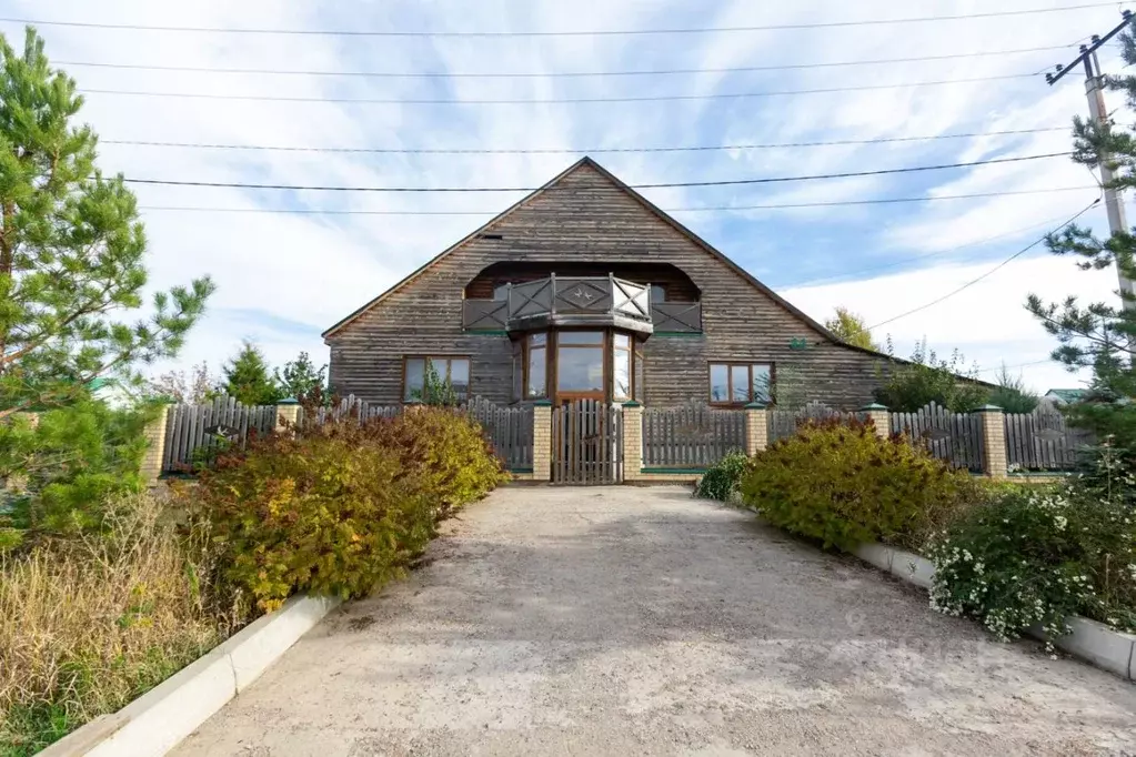 Дом в Оренбургская область, Оренбургский район, с. Подгородняя ... - Фото 1