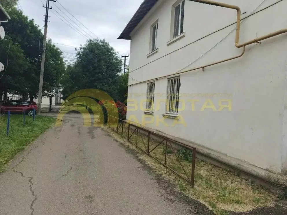 3-к кв. Краснодарский край, Абинский район, Ахтырское городское ... - Фото 2