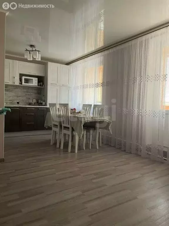 3-комнатная квартира: Альметьевск, улица Шевченко, 120 (70.1 м) - Фото 1