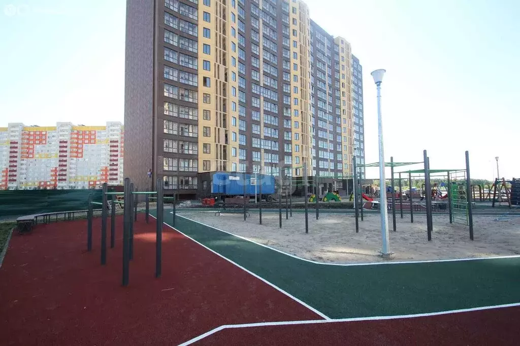 1-комнатная квартира: Тюмень, Интернациональная улица, 199к10 (36 м) - Фото 2
