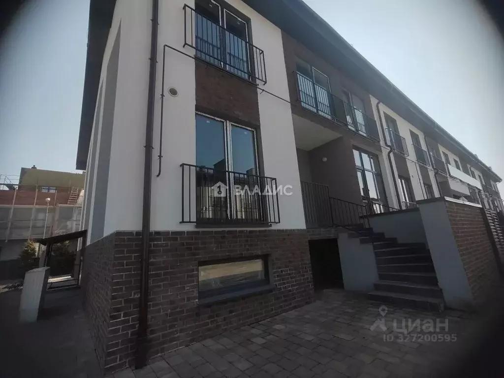 Таунхаус в Калининградская область, Гурьевск ул. Генерал-лейтенанта ... - Фото 1