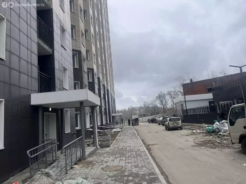 2-комнатная квартира: Хабаровск, улица Салтыкова-Щедрина, 1 (54.8 м) - Фото 1