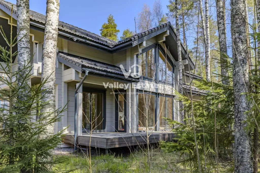 Дом в Ленинградская область, Выборгский район, Первомайское с/пос, ... - Фото 1