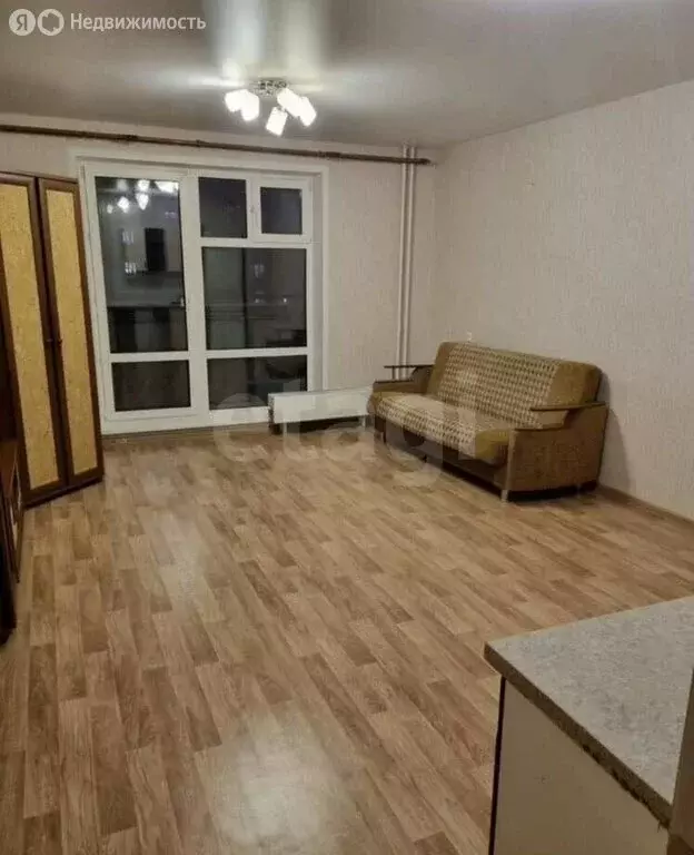 Квартира-студия: Красноярск, Апрельская улица, 5 (33.6 м) - Фото 2
