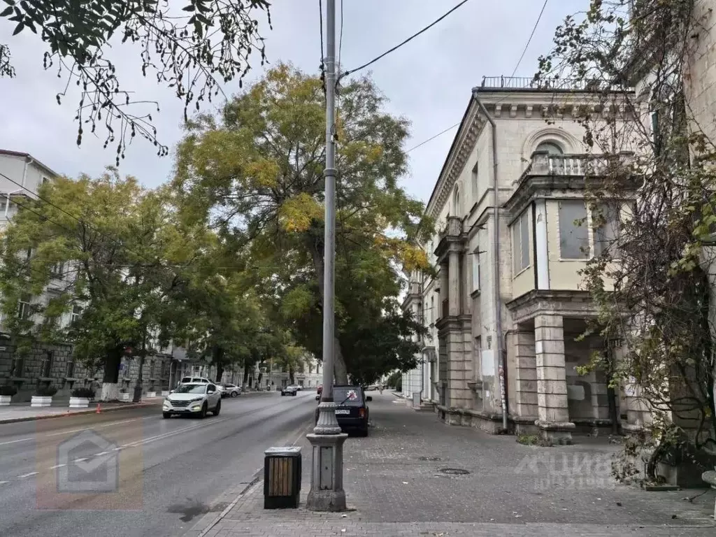 2-к кв. Севастополь ул. Ленина, 64 (56.1 м) - Фото 0