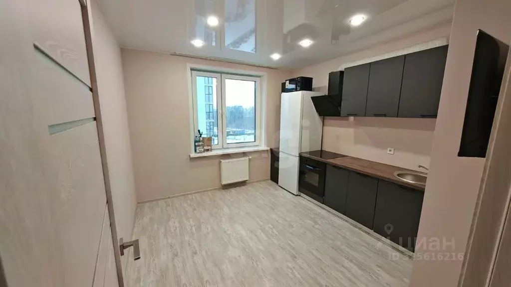 1-к кв. Тюменская область, Тюмень Интернациональная ул., 197В (34.7 м) - Фото 1