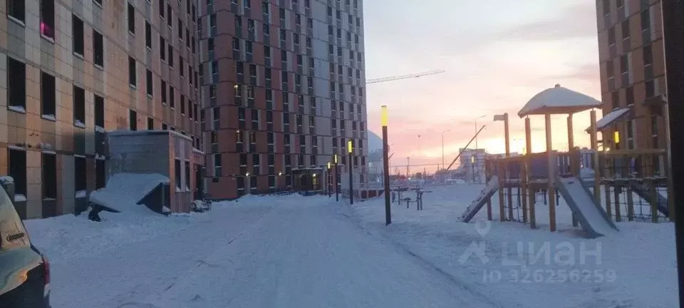 2-к кв. Ямало-Ненецкий АО, Новый Уренгой Славянский мкр, 1/4 (54.8 м) - Фото 1