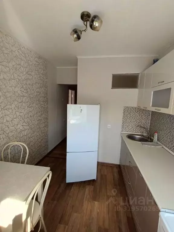 1-к кв. Тюменская область, Тюмень Волгоградская ул., 103 (32.0 м) - Фото 1