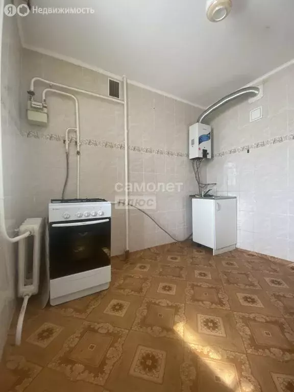 3-комнатная квартира: Октябрьский, Северная улица, 20А (64 м) - Фото 1