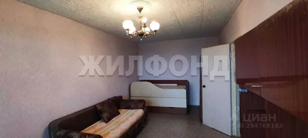 Комната Новосибирская область, Новосибирск Березовая ул., 2 (17.2 м) - Фото 1