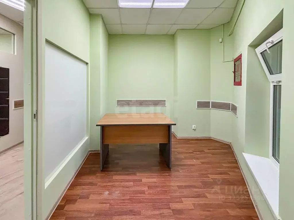 Офис в Псковская область, Псков Октябрьский просп., 56 (15 м) - Фото 1