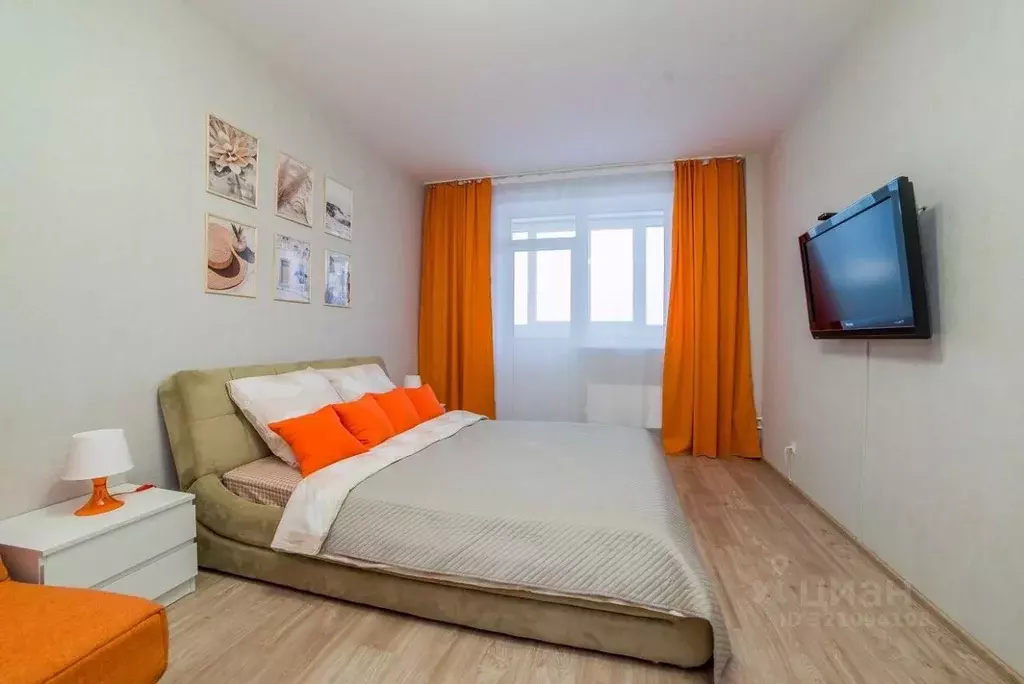 1-к кв. Свердловская область, Екатеринбург ул. Лукиных, 20 (35.0 м) - Фото 1