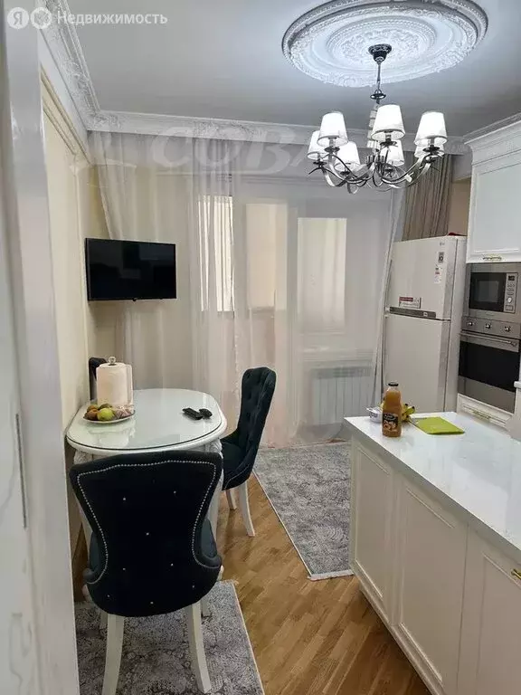 3-комнатная квартира: Махачкала, улица Ирчи Казака, 9 (92.5 м) - Фото 2