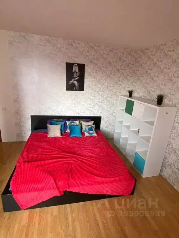 1-к кв. Свердловская область, Екатеринбург ул. Пехотинцев, 3к4 (45.0 ... - Фото 1