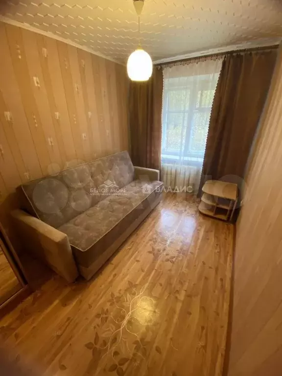 Комната 9 м в 5-к., 1/5 эт. - Фото 0