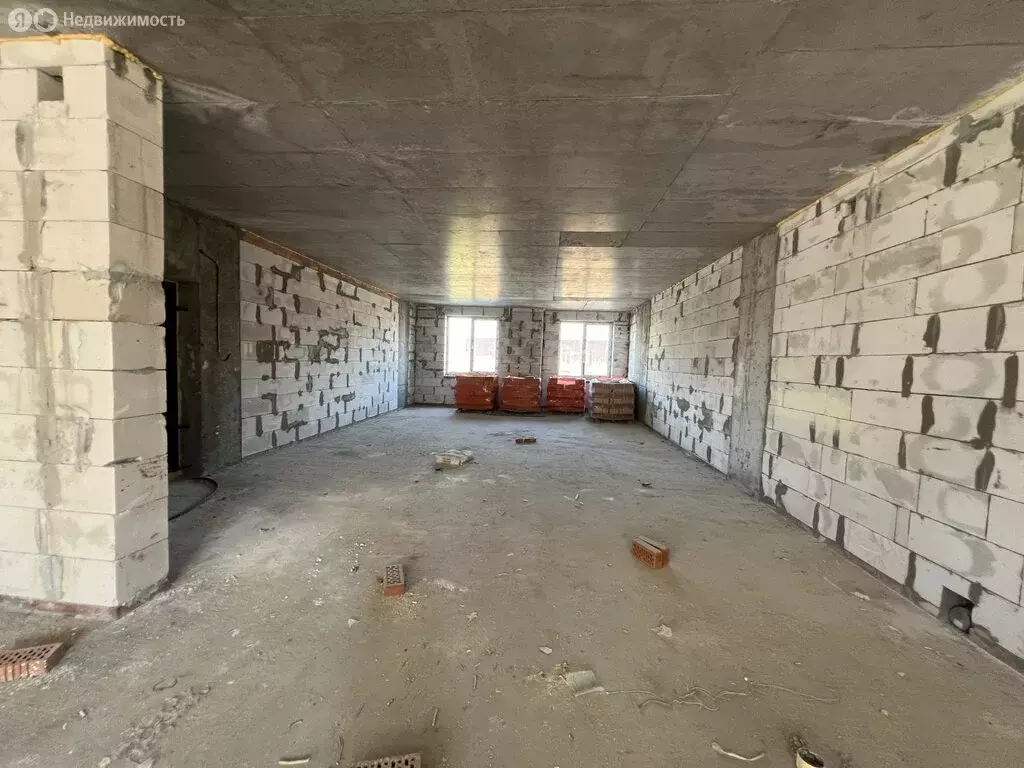 3-комнатная квартира: Владикавказ, улица Олега Кошевого, 2В (107 м) - Фото 1