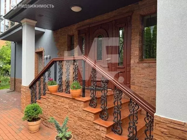 Дом в Калининград, улица Евгения Колесникова, 16 (451 м) - Фото 0