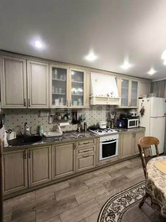 3-к кв. Саратовская область, Саратов Белоглинская ул., 154/156 (90.0 ... - Фото 1