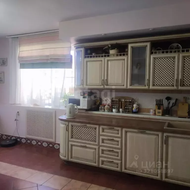 Дом в Астраханская область, Астрахань Васильковая ул., 14А (408 м) - Фото 1