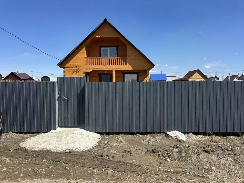 Дом в Иркутская область, Иркутский муниципальный округ, с. Урик ул. ... - Фото 1