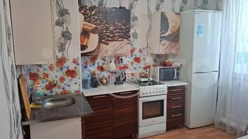 1-к. квартира, 37 м, 12/17 эт. - Фото 0