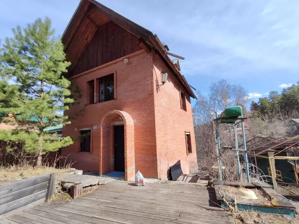 Дом в Красноярский край, Красноярск Октябрьское-2 СНТ,  (99 м) - Фото 1
