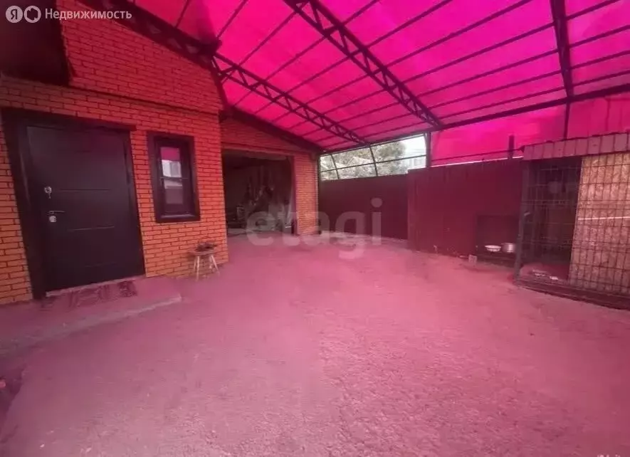 Дом в Саранск, улица Короленко (215 м) - Фото 1