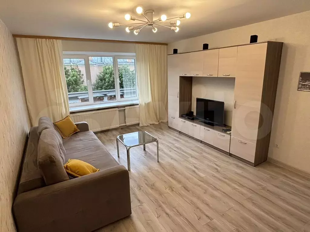 3-к. квартира, 70 м, 3/9 эт. - Фото 0