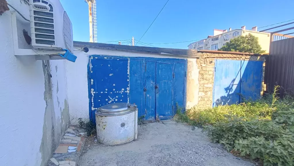 Гараж в Краснодарский край, Геленджик ул. Островского, 142А (24 м) - Фото 1