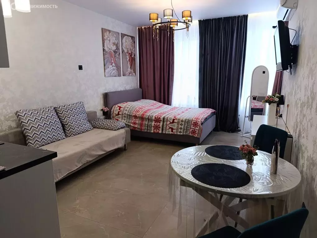 Квартира-студия: Волгоград, улица Степанищева, 4 (27.6 м) - Фото 1