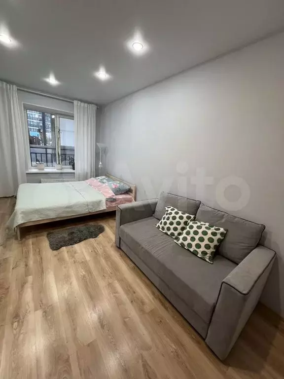 1-к. квартира, 42 м, 1/10 эт. - Фото 1