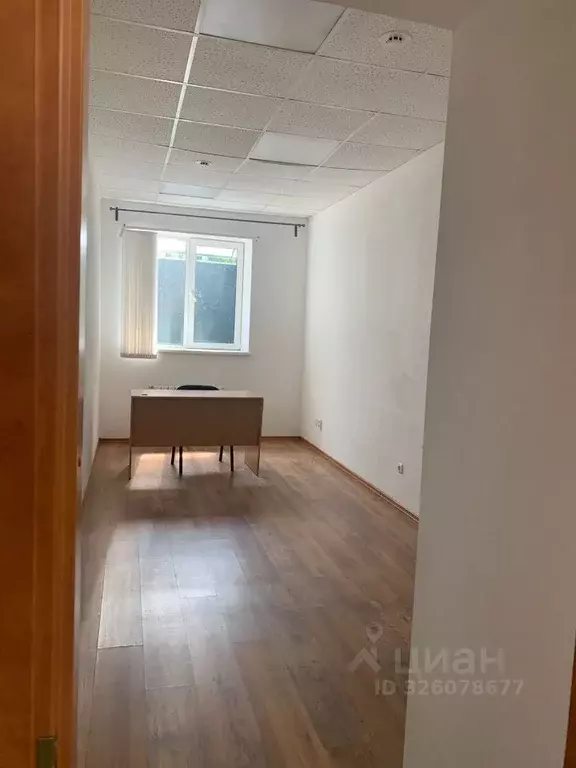 Офис в Татарстан, Казань ул. Бутлерова, 35/15 (13 м) - Фото 2