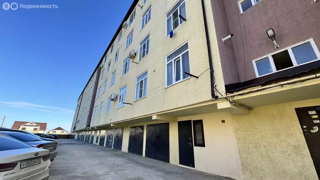 2-комнатная квартира: Дербент, Парниковая улица, 1 (73 м) - Фото 1