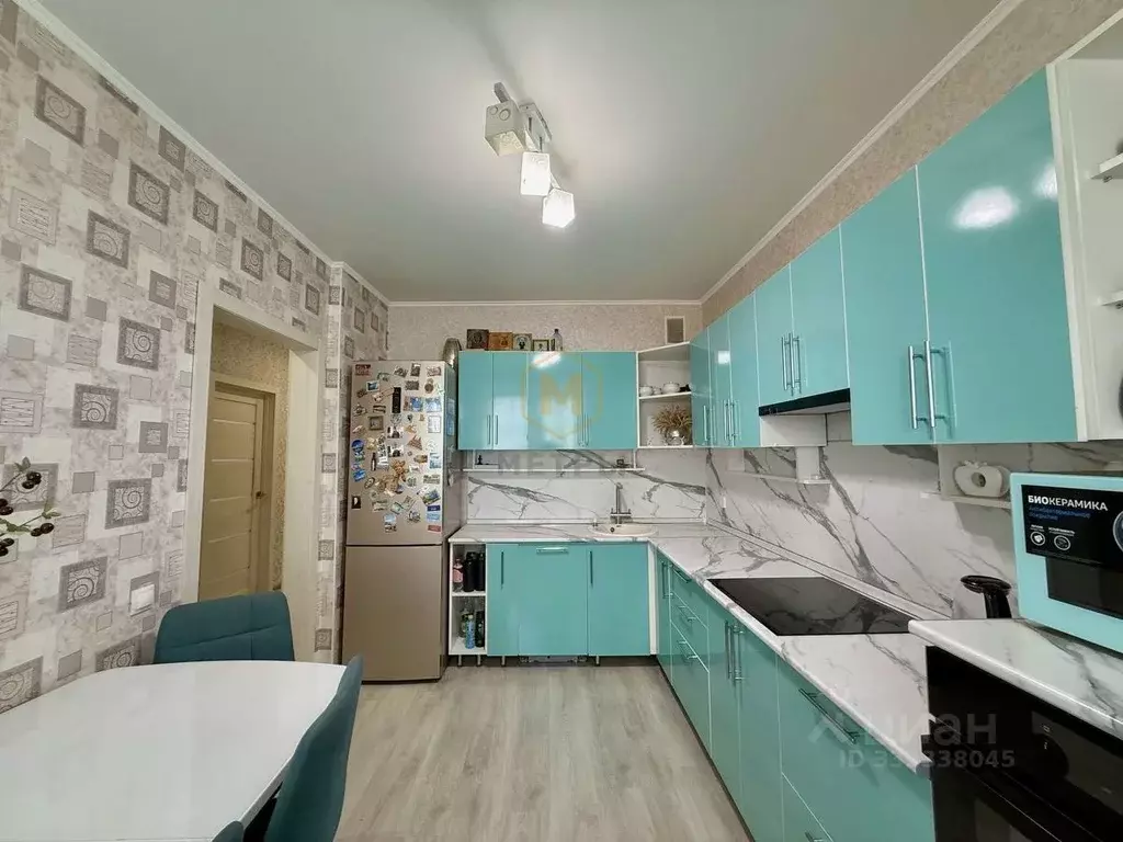 3-к кв. Белгородская область, Белгород Гостенская ул., 16 (81.9 м) - Фото 2