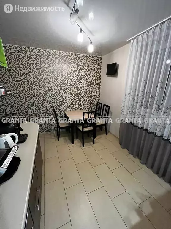 2-комнатная квартира: Красноярск, микрорайон Северный, улица ... - Фото 2