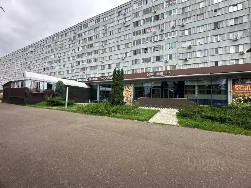 Помещение свободного назначения в Татарстан, Набережные Челны просп. ... - Фото 0