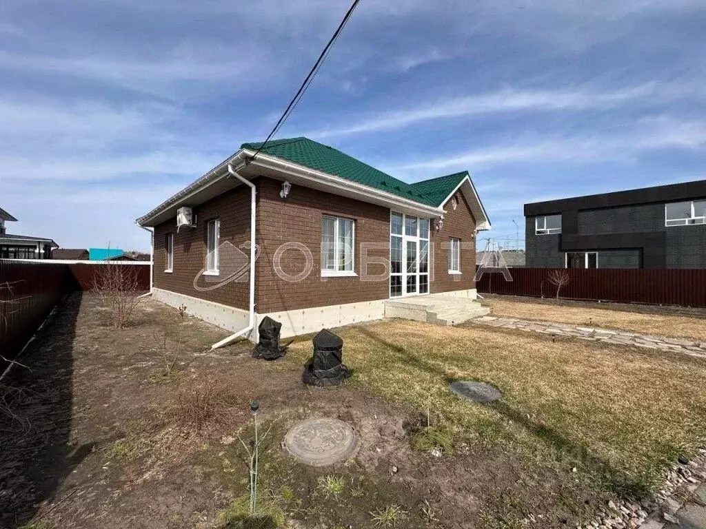 Дом в Тюменская область, Тюмень проезд Григория Буракова (100 м) - Фото 1