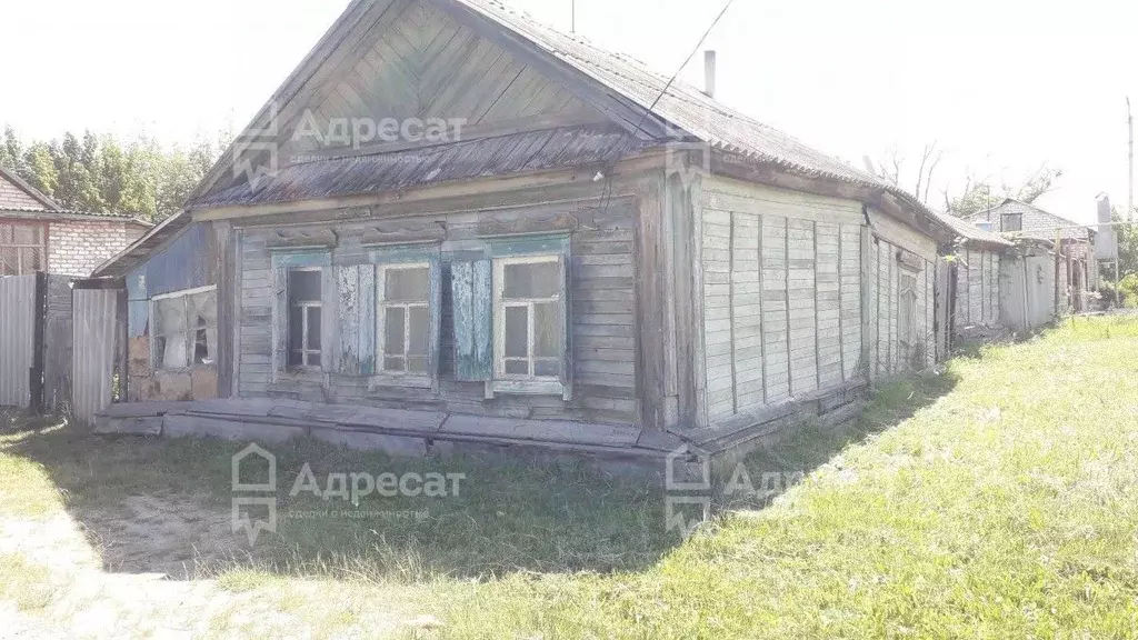 Дом в Волгоградская область, Волгоград ул. Щедрина (38 м) - Фото 0